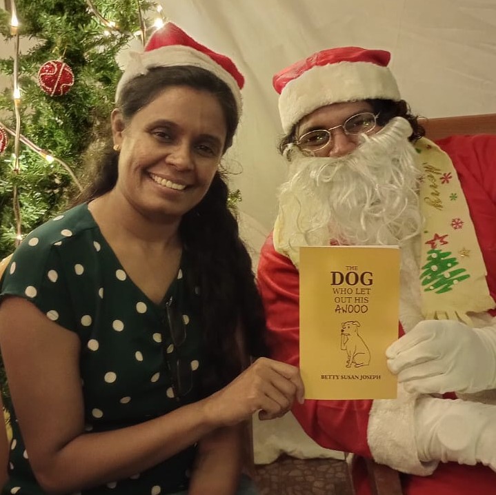 Awooo-ing with Santa at a book launch